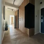 Stylish 3 Bedroom With Balcony Apartman Płock