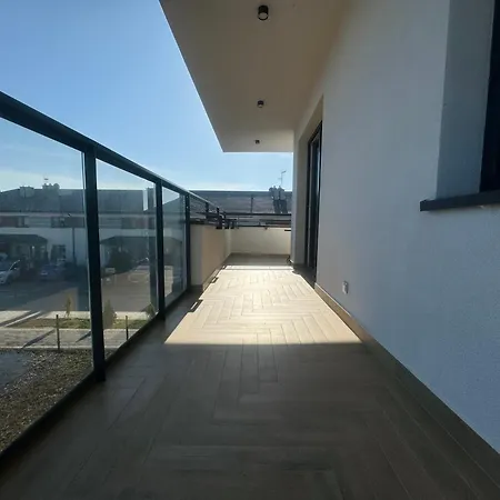 Apartman Stylish 3 Bedroom With Balcony Płock